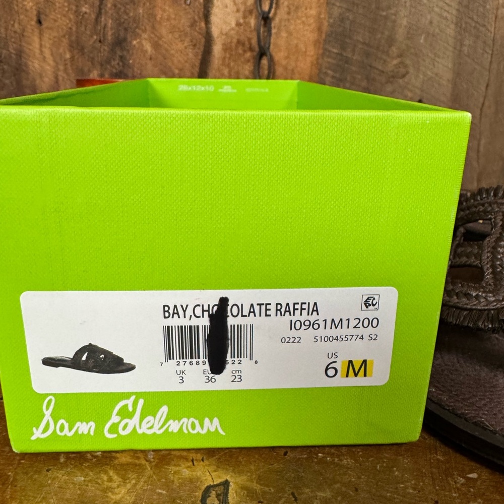 Sam Edelman Chocolate Raffia Slides - Picture 9 of 9
